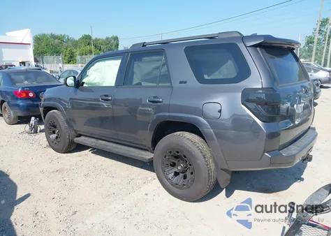 2018 Toyota 4Runner Sr5 from USA, damaged, VIN JTEZU5JR8J5177532